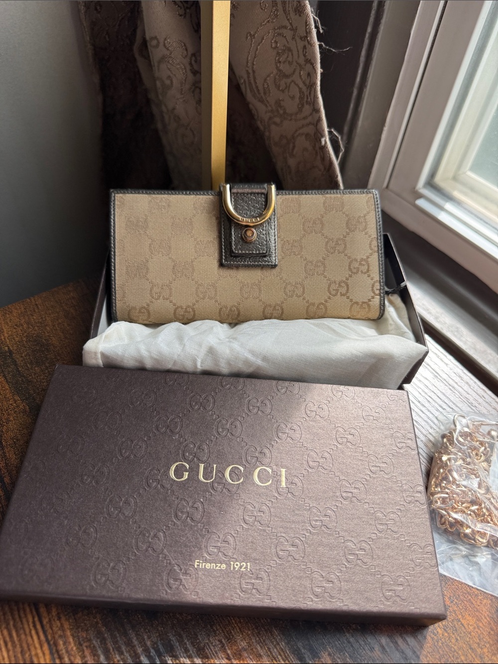 COA Gucci Beige GG Supreme Canvas Wallet with Brown Leather Trim and Gold Ring